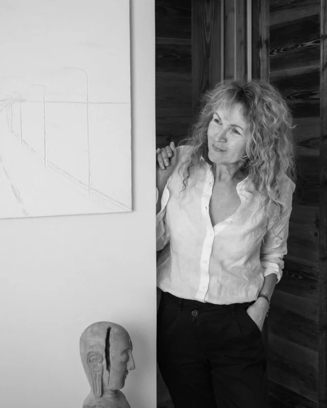 Sylvie Squinabol, Agent immobilier depuis plus de 30ans, avec un service professionnel. 
J’ai fais le choix d’aujourd’hui d’ouvrir mon entreprise et je saurai vous accompagner, vous conseiller en toute discrétion. À l’écoute nous définirons ensemble votre projet de vie. 

Merci pour votre confiance et à bientôt chez SylvieImmo